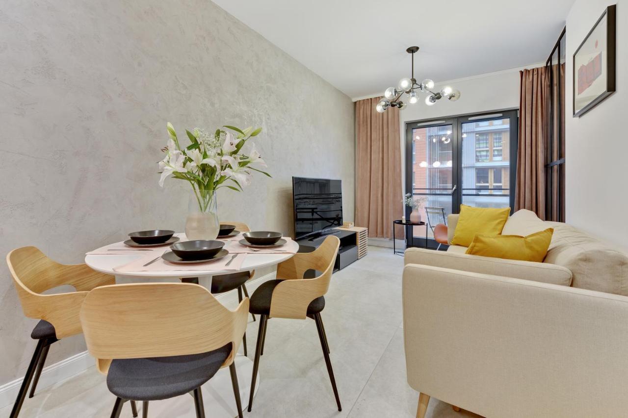 Aura III Apartments & Free Parking By Downtown Apartments Гданьск Экстерьер фото