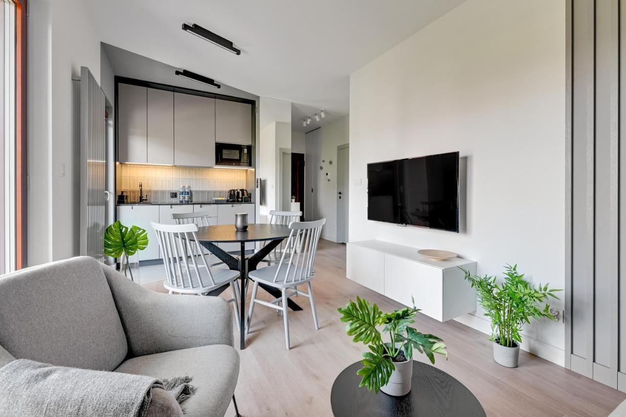 Aura III Apartments & Free Parking By Downtown Apartments Гданьск Экстерьер фото