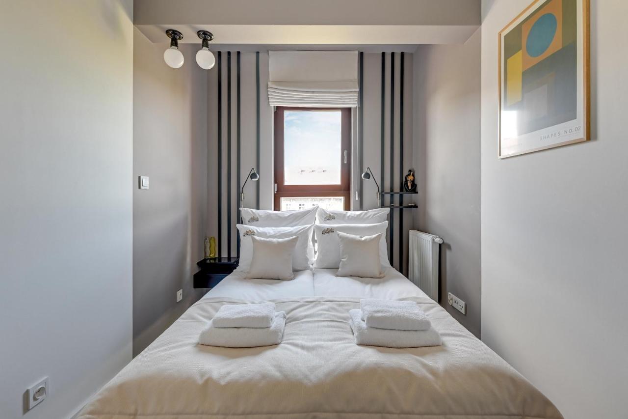 Aura III Apartments & Free Parking By Downtown Apartments Гданьск Экстерьер фото