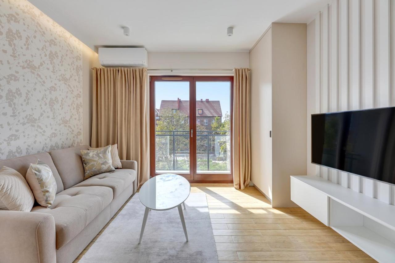 Aura III Apartments & Free Parking By Downtown Apartments Гданьск Экстерьер фото